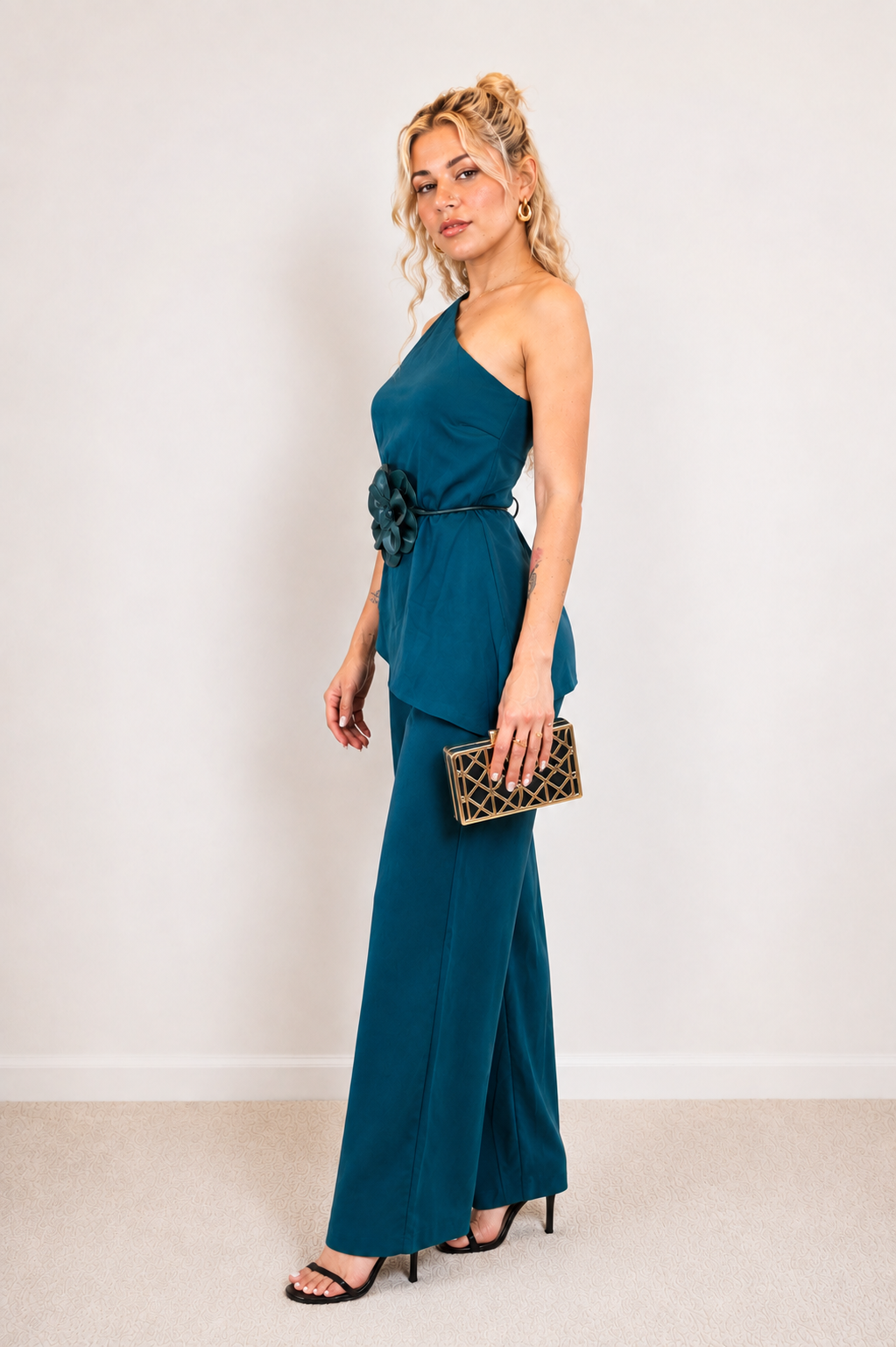 Elegant 2-Piece Women's Set – Asymmetric Top & Teal Palazzo Pants