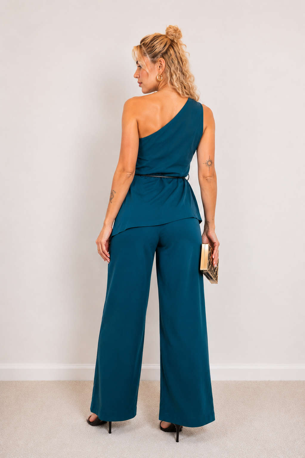 Elegant 2-Piece Women's Set – Asymmetric Top & Teal Palazzo Pants
